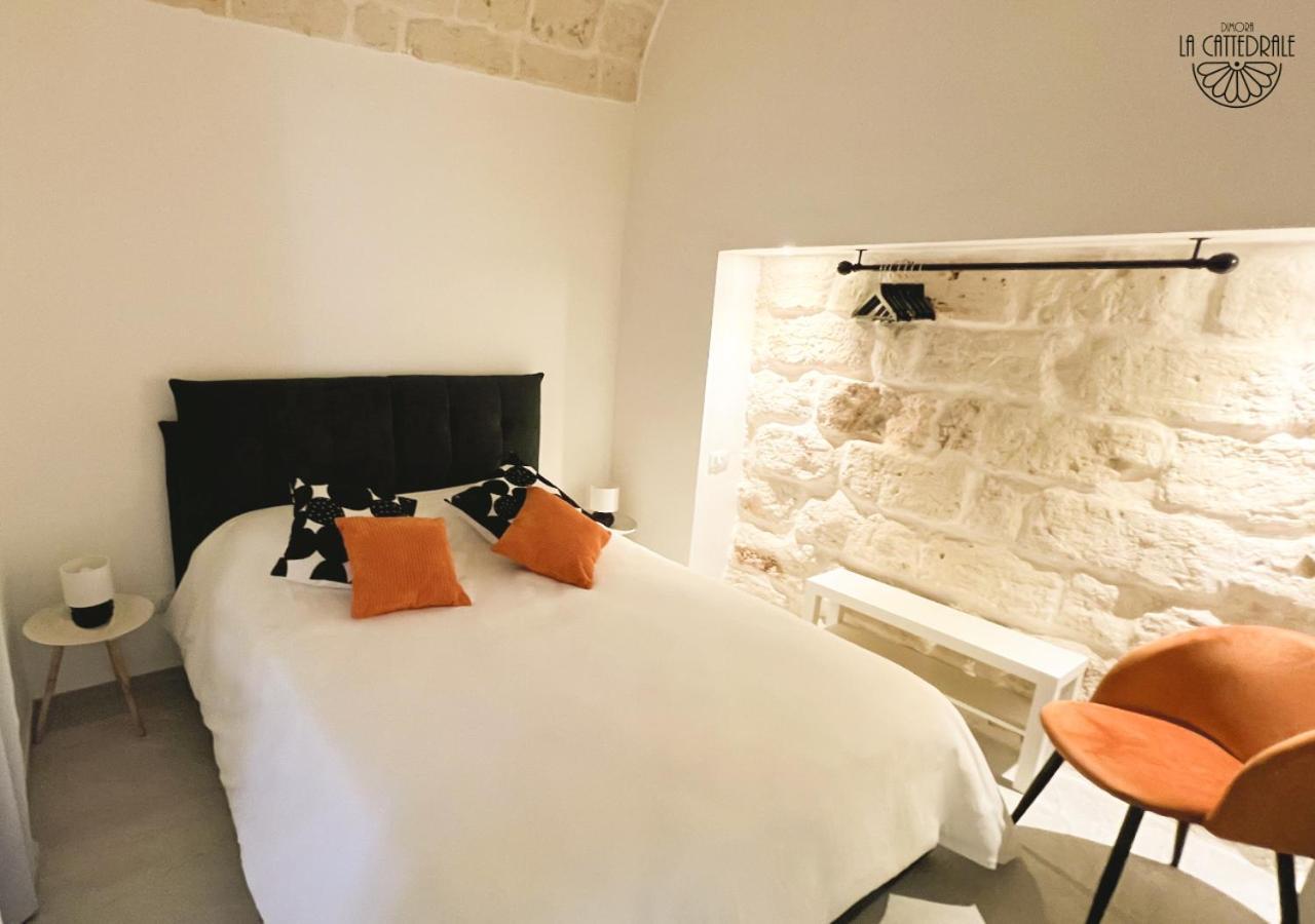 Dimora La Cattedrale - Old Town Charm Suite Carovigno Exterior foto